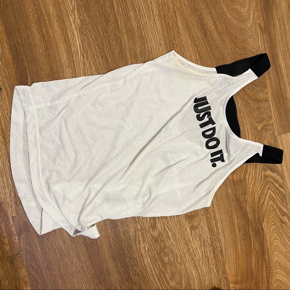 nike workout tank top